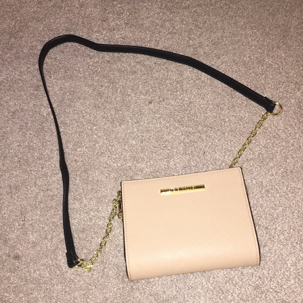 •Steve Madden Crossbody